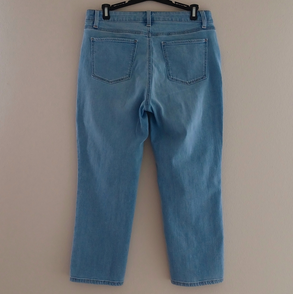 TALBOTS Flawless Straight Crop Blue Jeans Capri, size 8P - Picture 2 of 14
